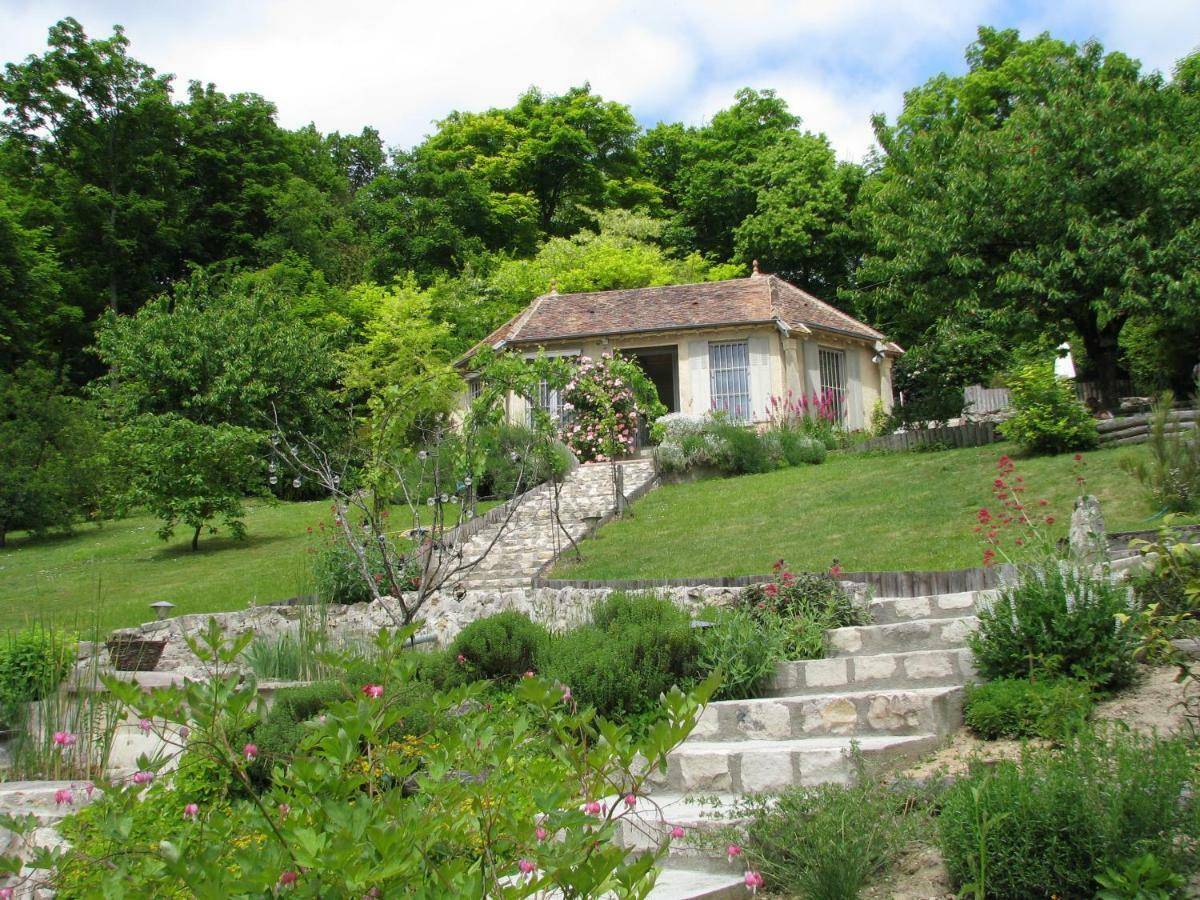 Le Clos Du Point De Vue Hotel Montigny-sur-Loing Bagian luar foto